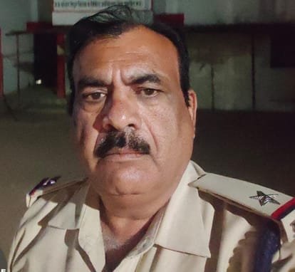 eesaaaii-ehasana-khana_c4c1061207bb48409f1a29dd5901ae2e