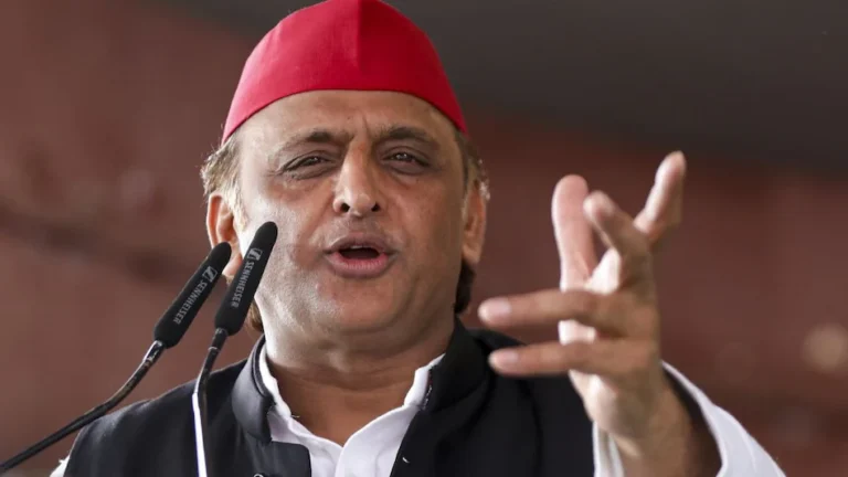 6a855770827c0-akhilesh-furious-over-ed-action-against-azam-khan-19124340-16x9