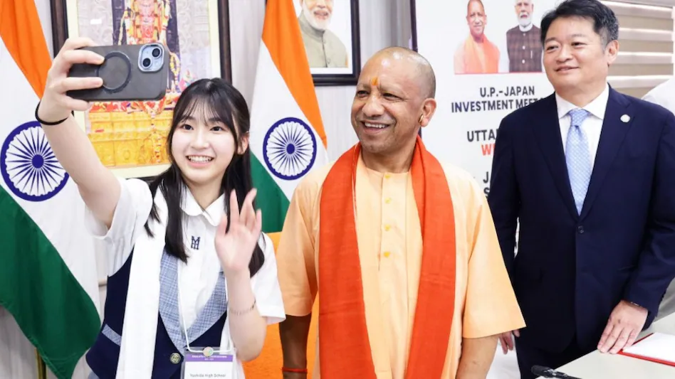 6a88326c3f862-cm-yogi-adityanth--japanese-student-211133776-16x9