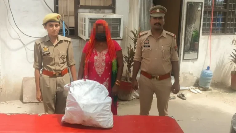 6aa21b33c1862-ghaziabad-woman-arrested-with-70-bottles-haryana-liquor-six-excise-cases-105126243-16x9 (1)