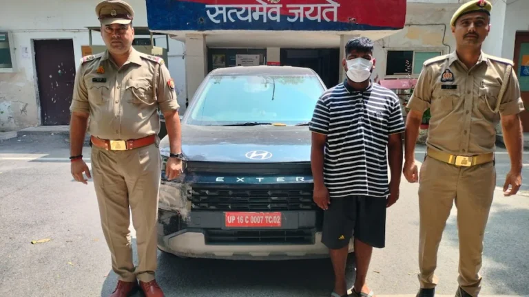 6aa8e4ea9756e-noida-man-steals-vehicle-from-sector-18-parking-152545469-16x9