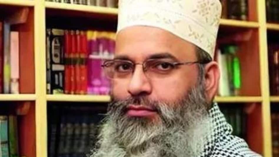 6abfee105a9b8-britain-based-maulana-024655175-16x9