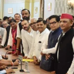 6ac4d2e56ab03-akhilesh-yadav-ram-gopal-yadav-dhanraj-nathwani-065220843-16x9