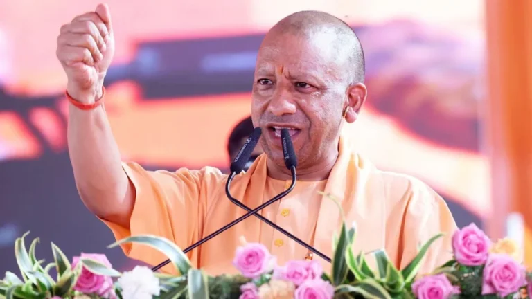 6ac72e1581ccc-yogi-adityanath-084556498-16x9 (3)