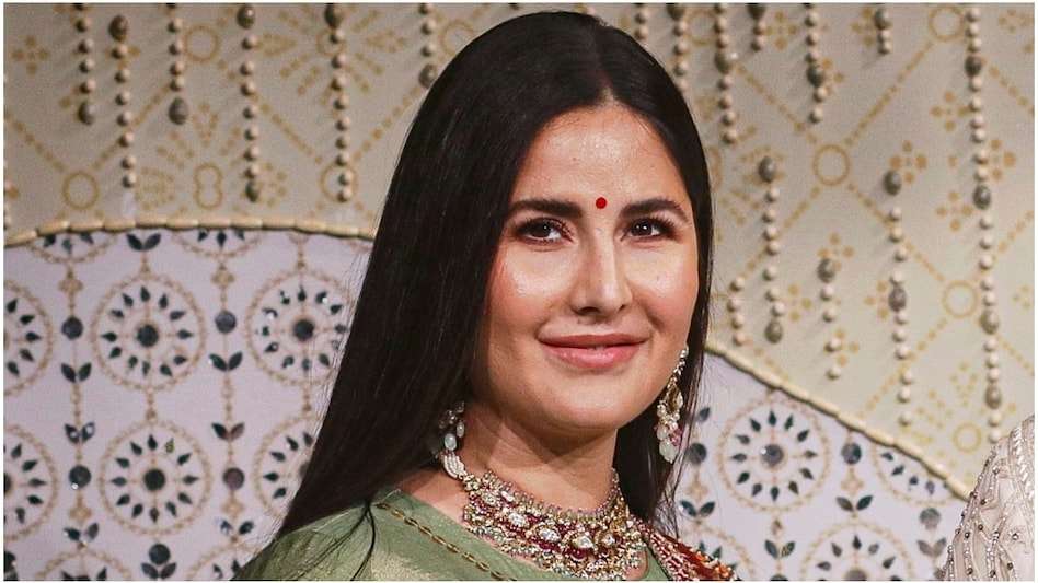 6ac8c2f8a8586-katrina-kaif-093327613-16x9