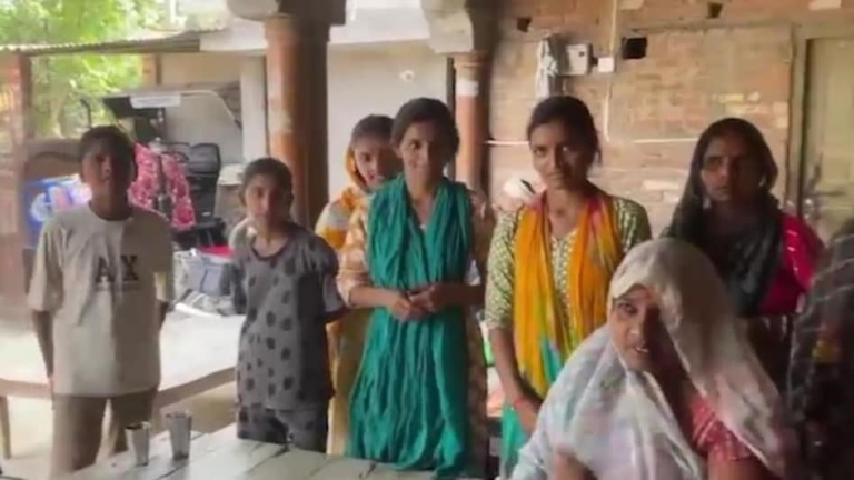 6acb17cd9c1db-women-from-self-help-groups-in-barabanki-set-an-example-115956475-16x9
