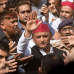 6acb333eb7994-akhilesh-yadav--jp-narayan-115701642-16x9