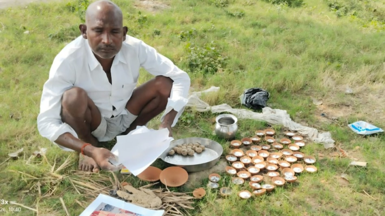 6acca74430c0d-father-conducts-pind-daan-of-daughter-who-eloped-and-married-her-lover-12241934-16x9