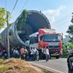 6acdc8e651f4c-bahubali-truck-arrives-in-basti-district-photo--itg-130004987-16x9 (1)