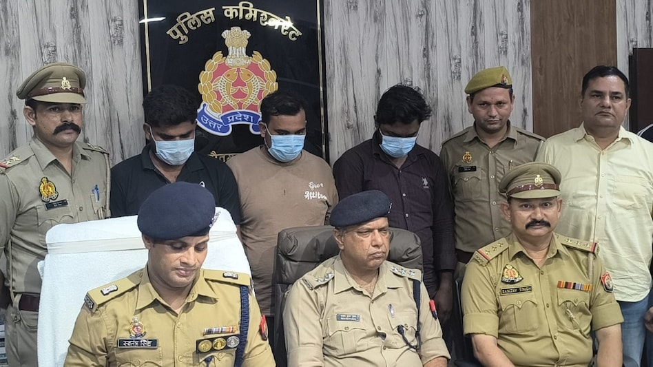 6ad17a70a0cdd-greater-noida-company-3-crore-theft-161423405-16x9 (1)