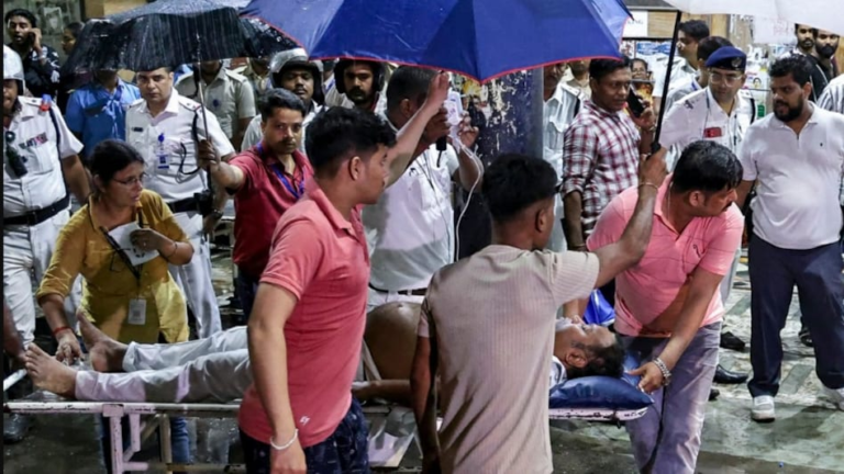 6ad4a24062cc1-chorbagan-stampede-184103343-16x9