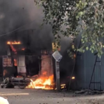 6adc85b4a84e4-massive-fire-at-shops-in-noida-24172481-16x9 (2)